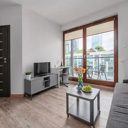 P&o Siedmiogrodzka - Close To Rondo Daszynskiego Metro Station * Warszawa